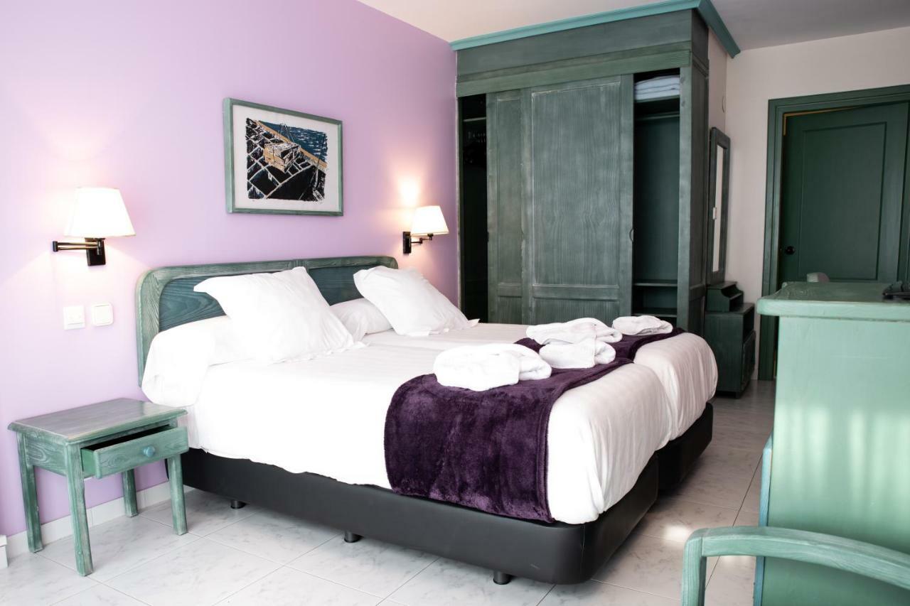 Hotel Torre Cristina Noja Kültér fotó