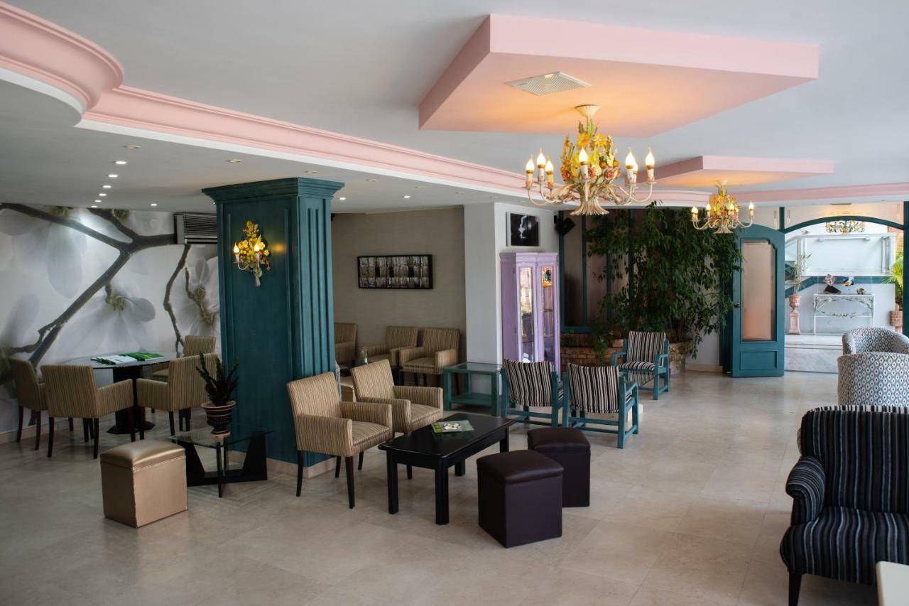 Hotel Torre Cristina Noja Kültér fotó